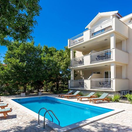2 Bedroom Beautiful Apartment In Pinezici Exteriér fotografie